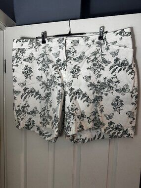 Talbots Olive and Ivory Bermuda Shorts 22W